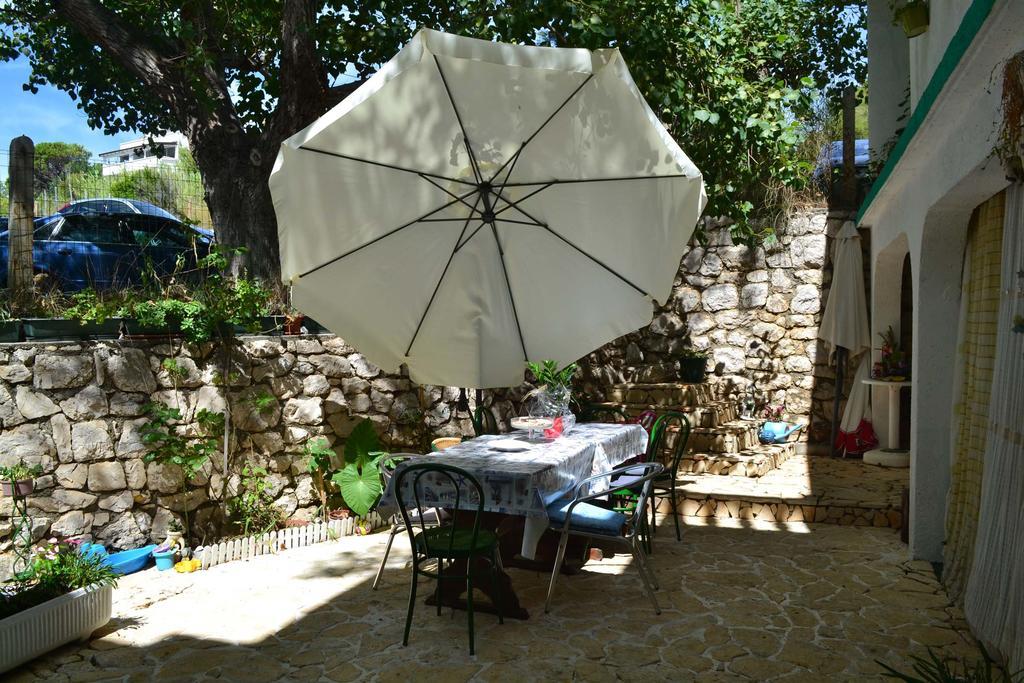 Apartmani Jenny I Tania Lopar Dış mekan fotoğraf