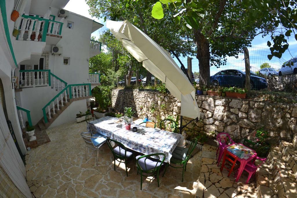 Apartmani Jenny I Tania Lopar Dış mekan fotoğraf