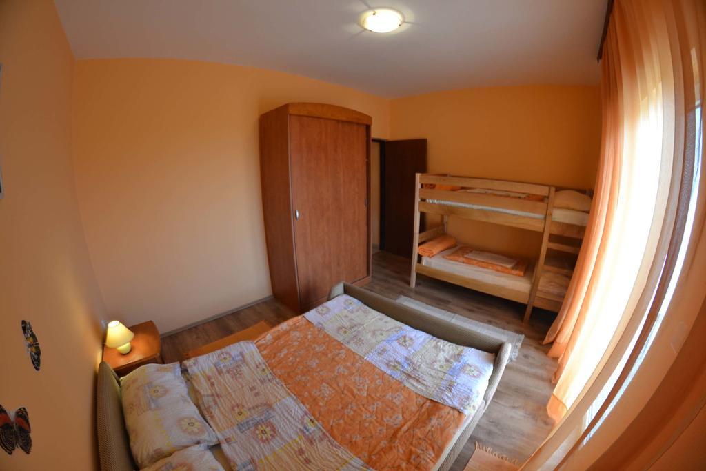 Apartmani Jenny I Tania Lopar Dış mekan fotoğraf