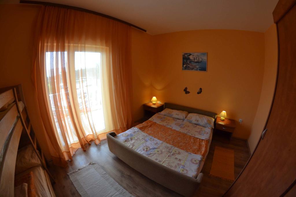 Apartmani Jenny I Tania Lopar Dış mekan fotoğraf
